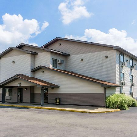 Super 8 By Wyndham Zanesville Kültér fotó